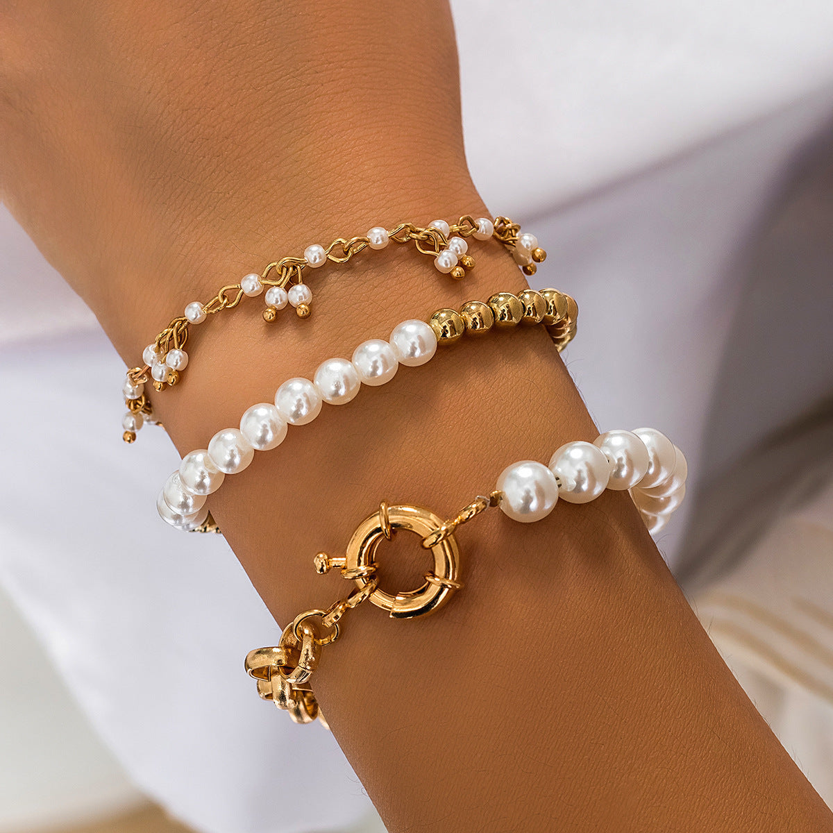 Sweet Cool Multi-portrait Pearl Bracelet Set