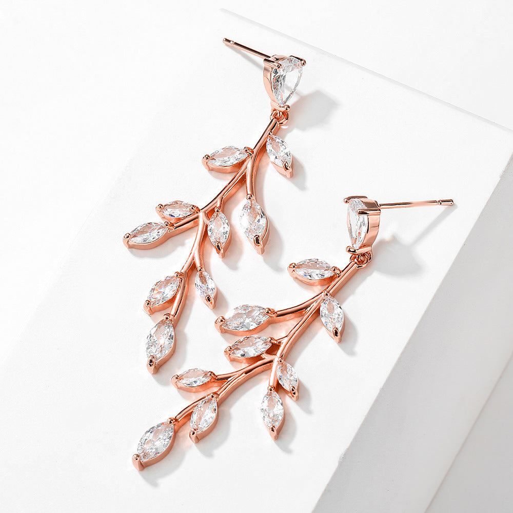 Personalized Creative Leaf-shaped Earring Women