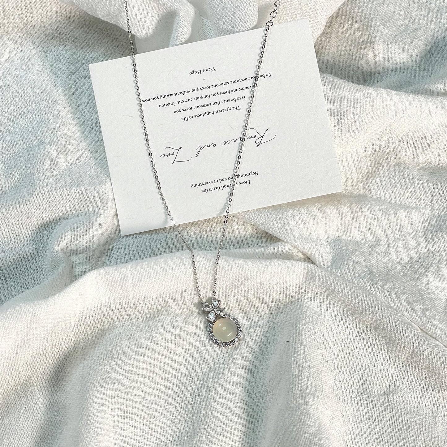 Affordable Luxury Fashion Flower Ring Iced Chalcedony Pendant Necklace