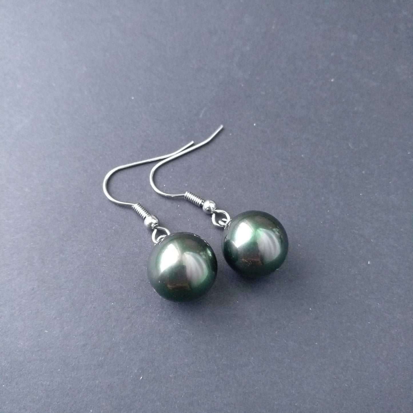 Elegant Tahidi Black Pearl Women's Large Simple Fresh Water Shell Pearl Earrings