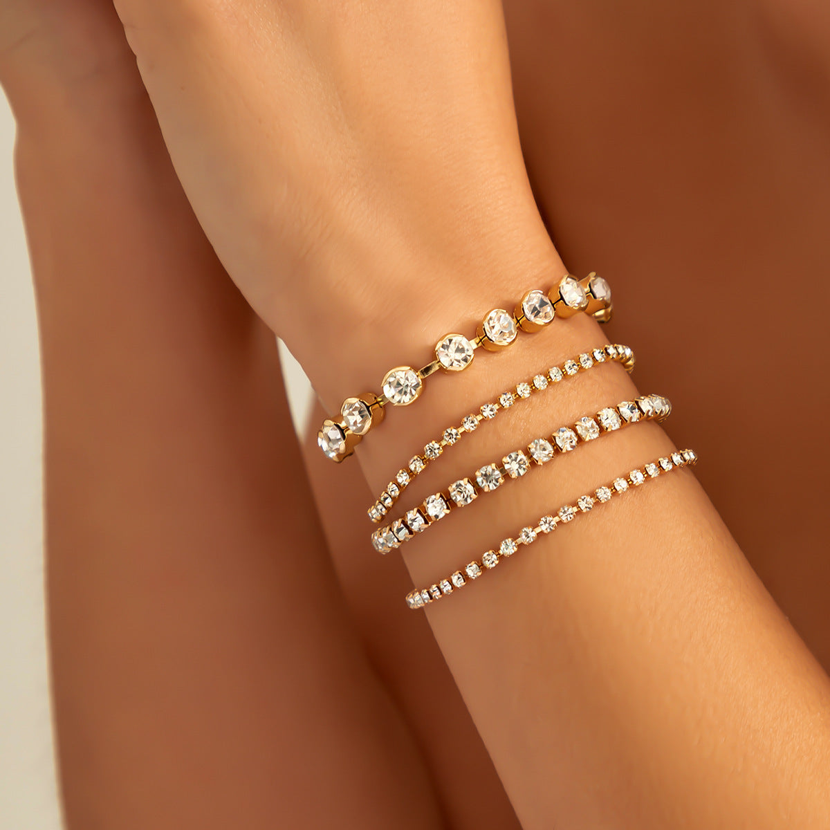 Sweet Cool Multi-portrait Pearl Bracelet Set