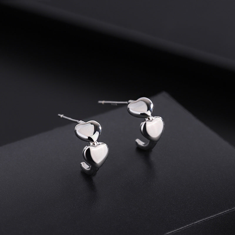 Love Heart Stud Earrings Female Cold Wind Sweet Beauty Pure Silver